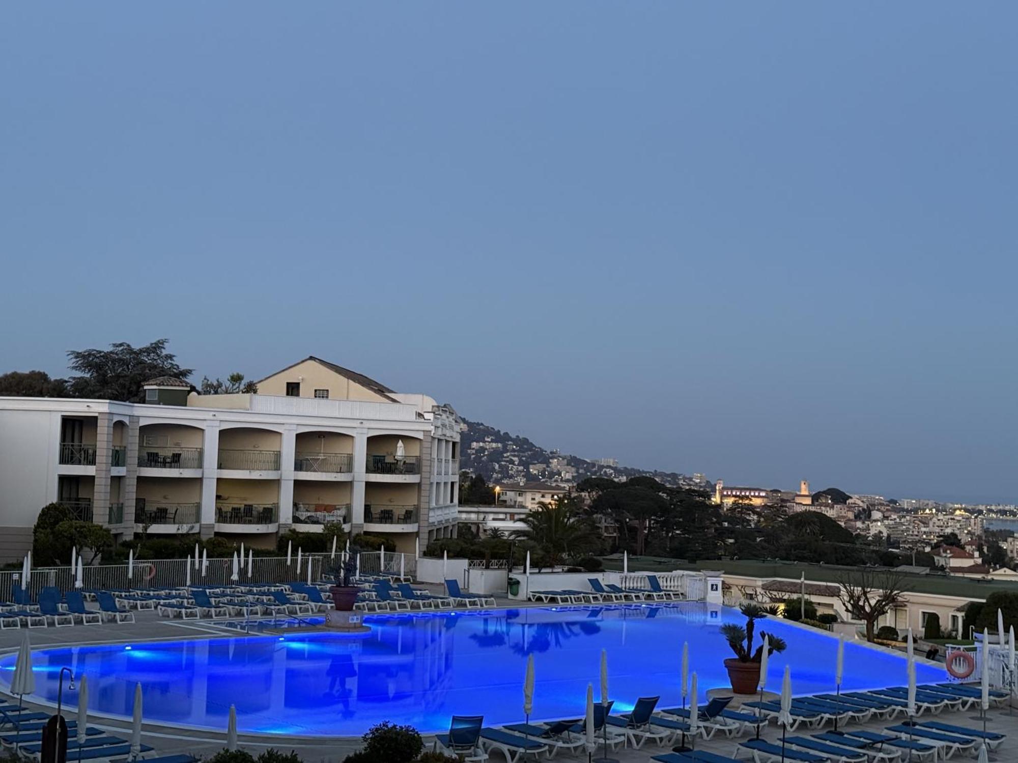 Un Studio De Charme Vue Mer & Piscine D'Exception 戛纳 外观 照片